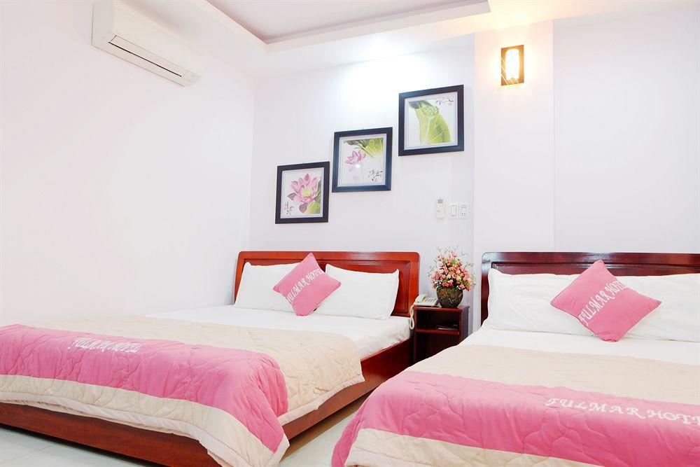 Fulmar Hotel Da Nang Exteriör bild